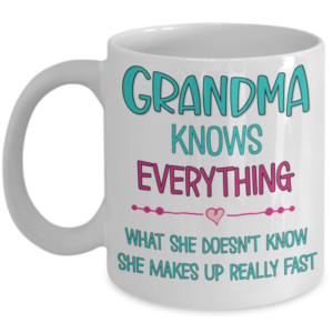 Grandma-knows-everything-coffe-mug